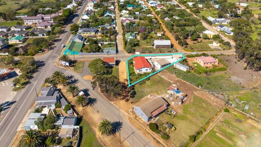 5 Bedroom Property for Sale in Napier Western Cape